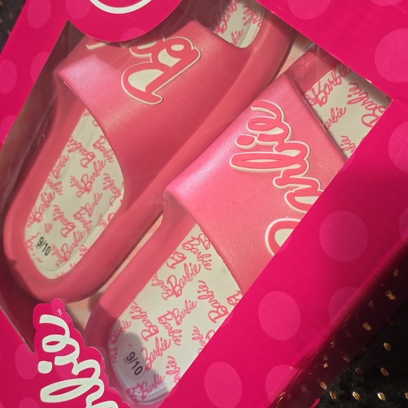 Barbie Matel pink Slides - Picture 3 of 4